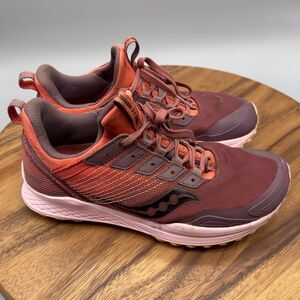 Saucony Mad River TR Womens Size 7.5 Shoes Red Athletic Trail Running Sneakers